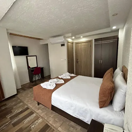 Global 2022 Hotel Istanboel