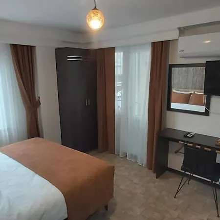 Global 2022 Hotel 3*