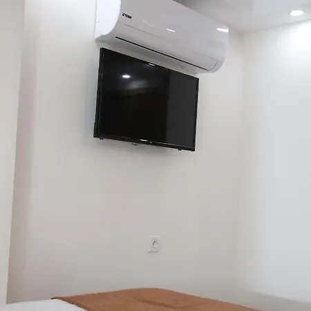 Global 2022 Hotel