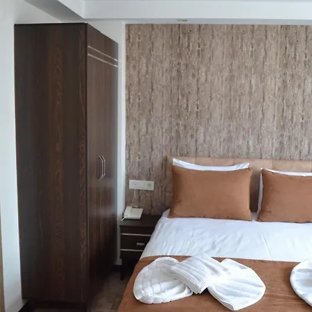 Hotel Global 2022 *