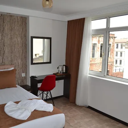 Global 2022 Hotel