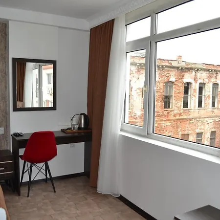 Global 2022 Hotel *