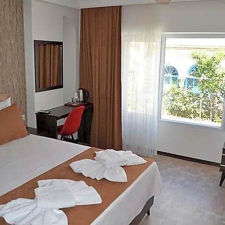 Global 2022 Hotel 3*