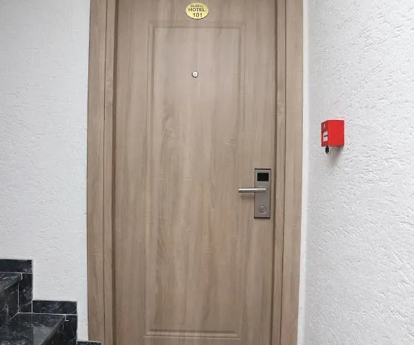 מלון Global 2022 3*