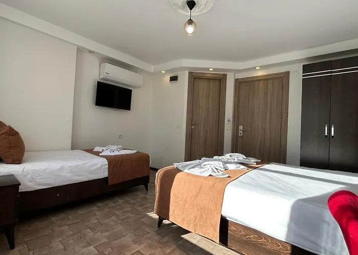 מלון Global 2022 3*