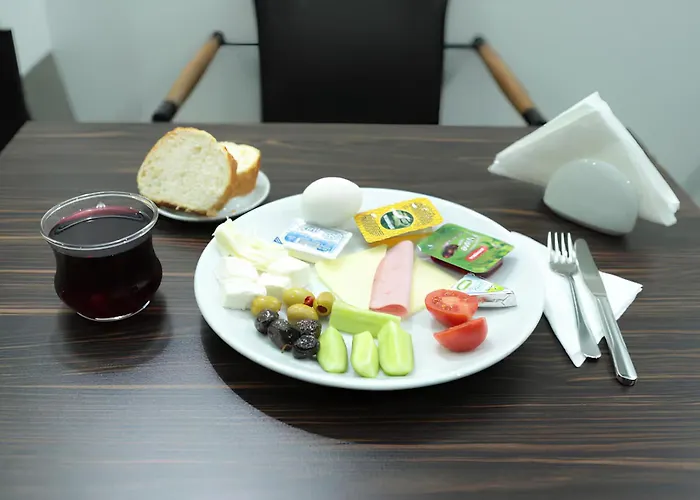 מלון Global 2022