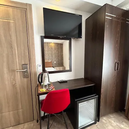 Global 2022 Hotel